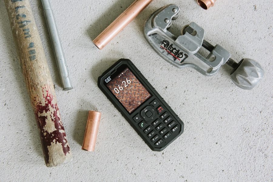 Stay Connected for Longer with the New Cat® B35 Smart 4G Feature Phone