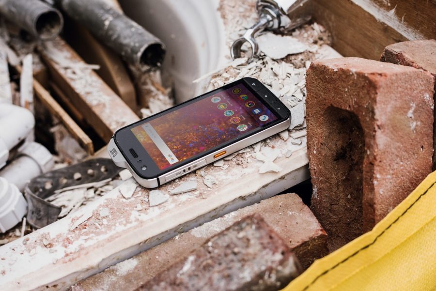 Get More from the Cat® S61 and Its Features